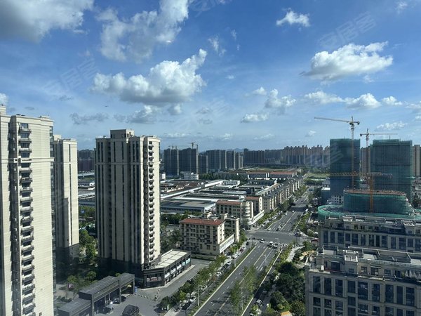 杭州萧山钱江世纪城滨江碧桂园翡翠江南翡翠江南华庭,三房两厅两卫