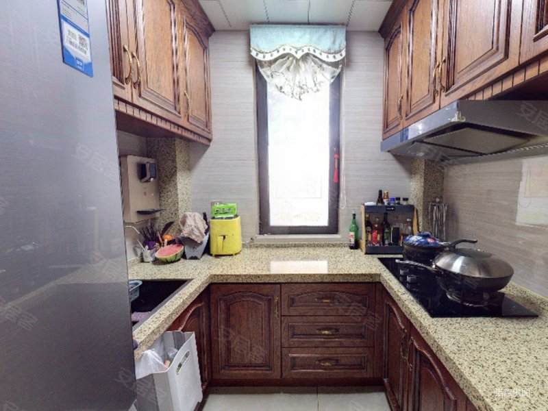 金地艺墅家溪锦苑 密度低 满二 次新小区 小三房 朝南