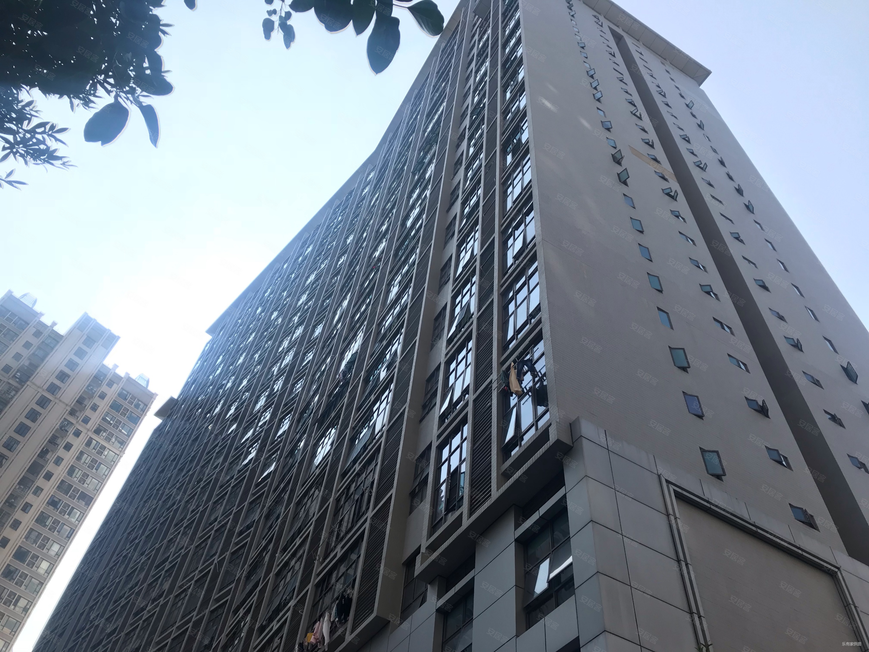 珠江华景里3室2厅1卫104.6㎡南930万