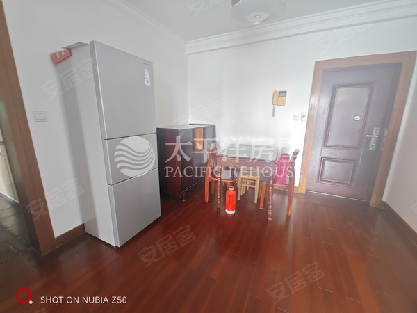 上海闵行莘庄南广场名都新城(二期)宽敞明亮,环境优美,靠近地铁,购物