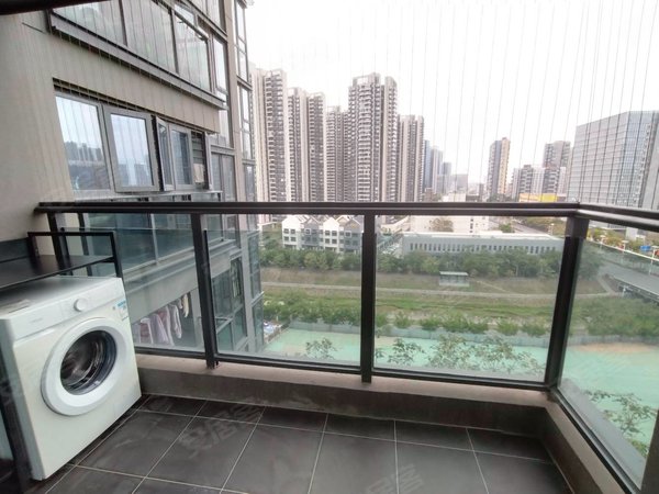 【多图】泰富华悦都会,坪山租房,14号线地铁口,精装三房,拎包入住,看