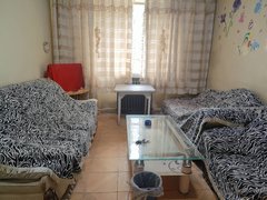 喀什喀什市喀什城区纺织厂家属二楼单身公寓简单装修家电齐全拎包入住随时看房出租房源真实图片
