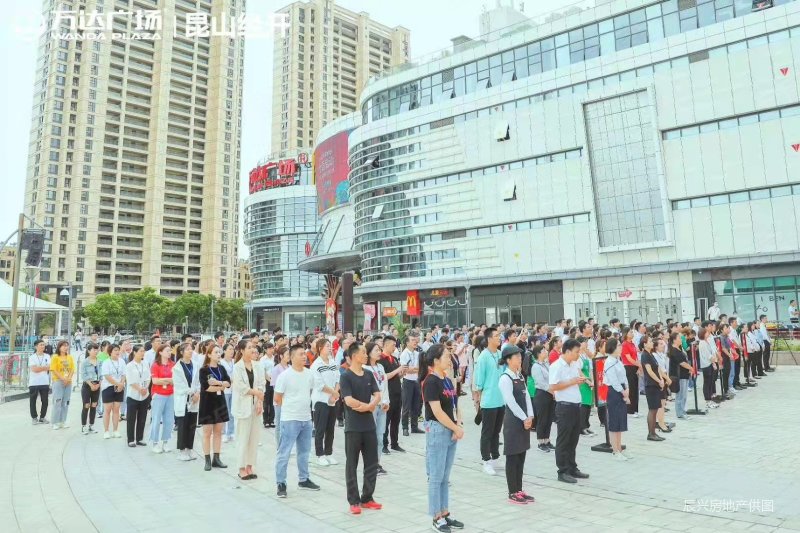 昆山市城南开发区弥敦城多套精装复式网红公寓房出售可办公可居家