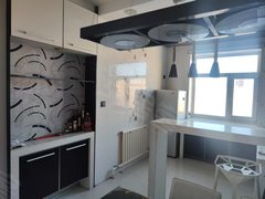 呼伦贝尔海拉尔河西三角地附近，艺校综合楼，94平米，步梯六楼，两室一厅出租房源真实图片