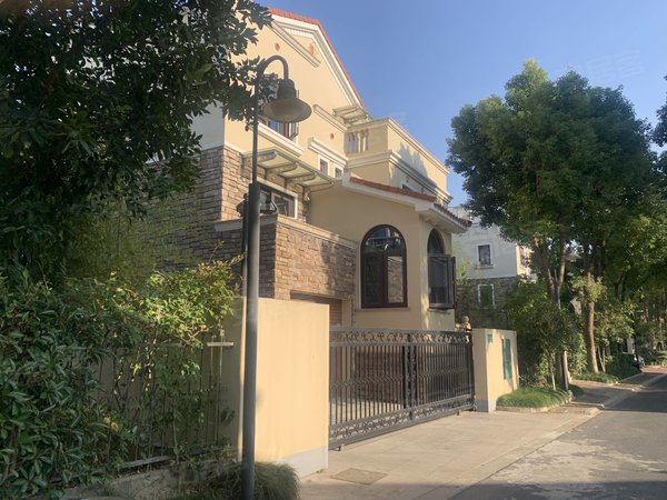 上海闵行颛桥圣特丽墅(别墅)房源采光好,南北通透,业主诚意出出租房源