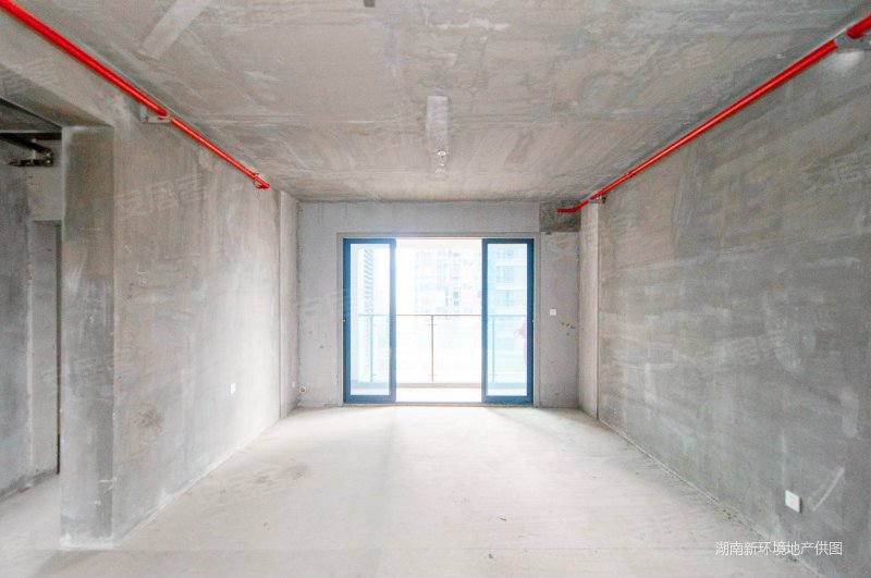 中建梅溪湖中心4室2厅3卫157.14㎡南188万