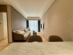 深圳南山前海老客户转租，价格美丽 房子家私定制 拎包入住出租房源真实图片