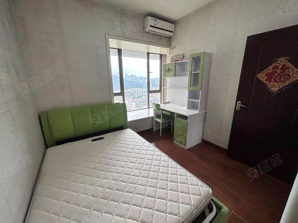 【多图】依云伴山,前海租房,急租复式4房2卫 依云伴山 厅阳台东南看