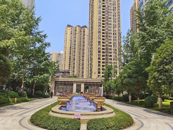 昆明西山前卫营金地九樾金地九樾 精装三房 南北通透 书林一小旁 视野