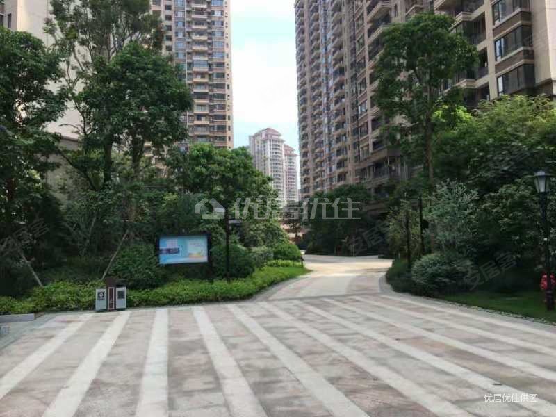 嘉和城温泉小镇