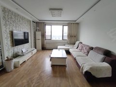 齐河城区齐河城区明珠花园 精装四室 家具家电齐全 拎包入住出租房源真实图片