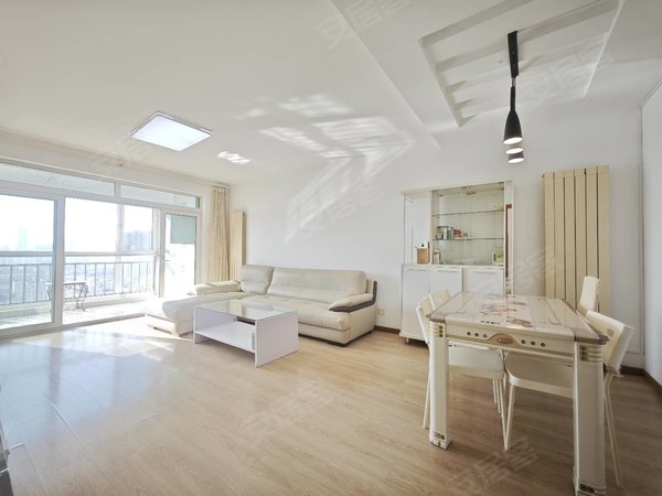 青岛市南绍兴路国际城名苑国际城名苑 封闭小区 套三好房随时看出租