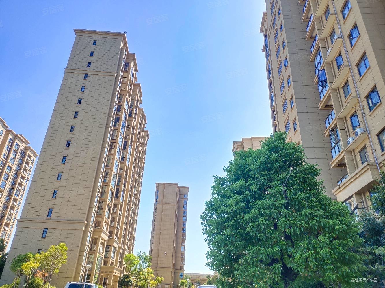 汉口北轻轨旁,豪华精装修三室两厅两卫来了,南北通透好户型,御景国际