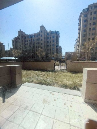 一楼带院现房一手合同花园式洋房小区