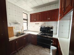 汝州煤山煤山城区荣泰世纪广场！华予金城！大超市！出行方便！可领包住出租房源真实图片