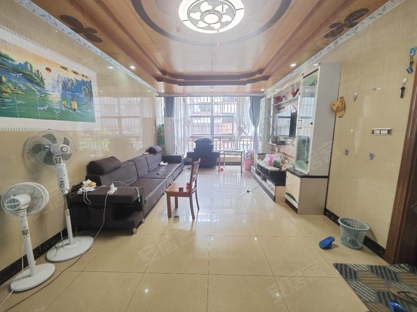 河池宜州宜州城区宜州区雅庭苑小区雅庭苑小区四房,配套齐全,有四台空调,拧包入住!出租房源真实图片