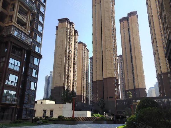 贵阳花溪清溪路阳光花园(花溪)花溪区政府旁  地铁口两房拎包入住1500