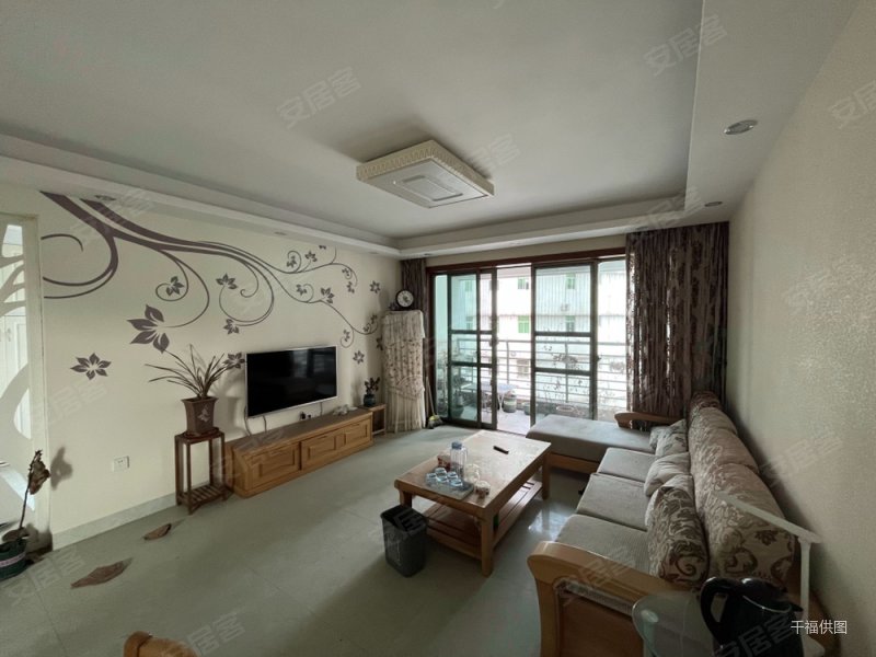 价格可谈,楼下隆生广场,配套齐全,随时看房,康雅苑二手房,95万,4室2厅