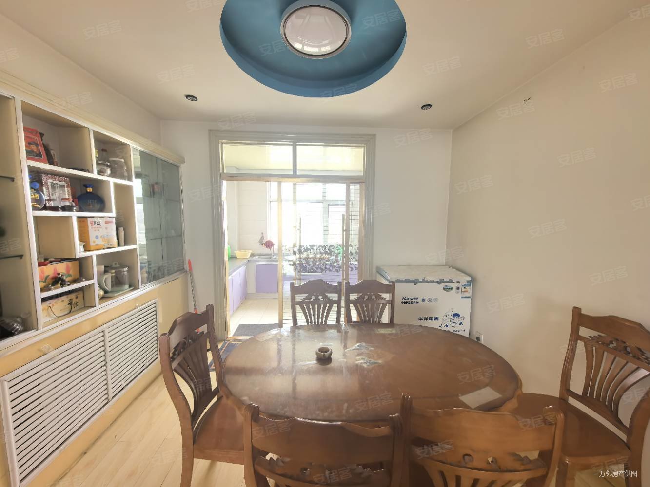 青藏铁路花园3室2厅2卫127㎡南北75万