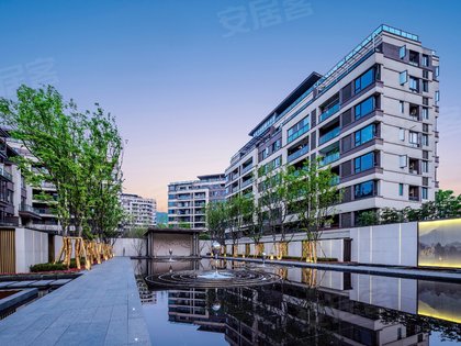 重庆房产网>重庆二手房>融信澜湾>李卫解读融信澜湾轨道交通其他经纪