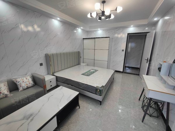 上海奉贤南桥申隆二村自建房申龙精装修一室户朝南主卧配套设施齐全