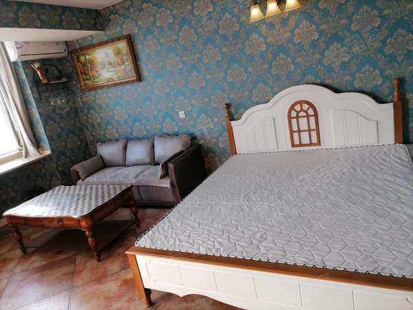 包头昆都仑丰盈道京奥港花园(商住楼)可短租，押一付一，帝景豪装公寓，采光好，带空调，高档家具家电出租房源真实图片