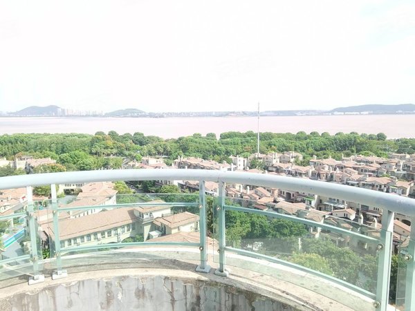 杭州钱塘下沙江滨伊萨卡国际城(公寓住宅)江滨地铁口00米 三花产业园