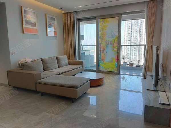 深圳龙岗平湖平湖佳兆业广场佳兆业君汇公馆精装 4 房  拎包入住出租