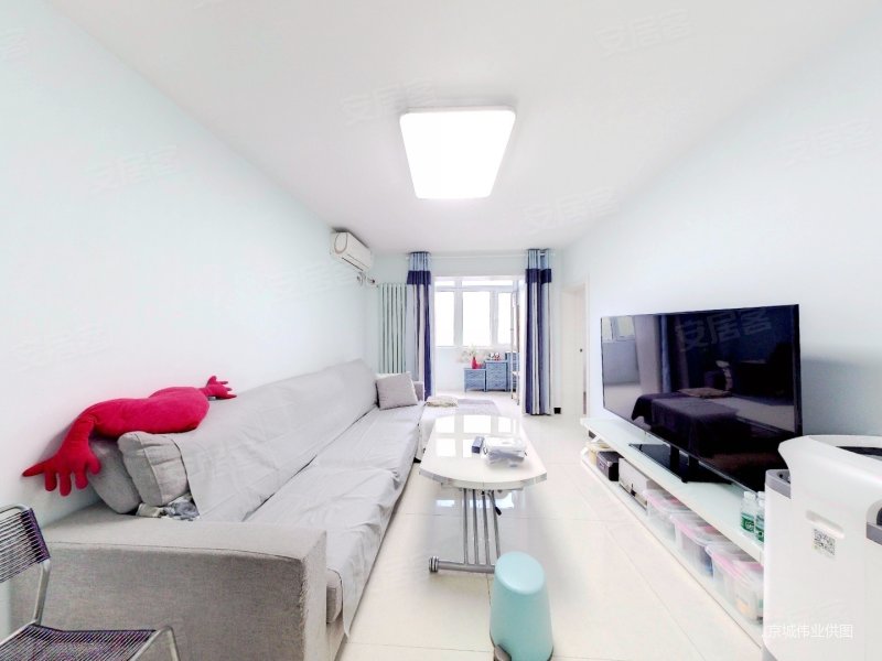 晓月苑三里带   满五年 精装修 位置好 复试