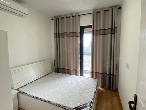 杭州萧山瓜沥七彩小镇瓜沥七彩小镇 精装3室出租 家具家电齐全 楼下就