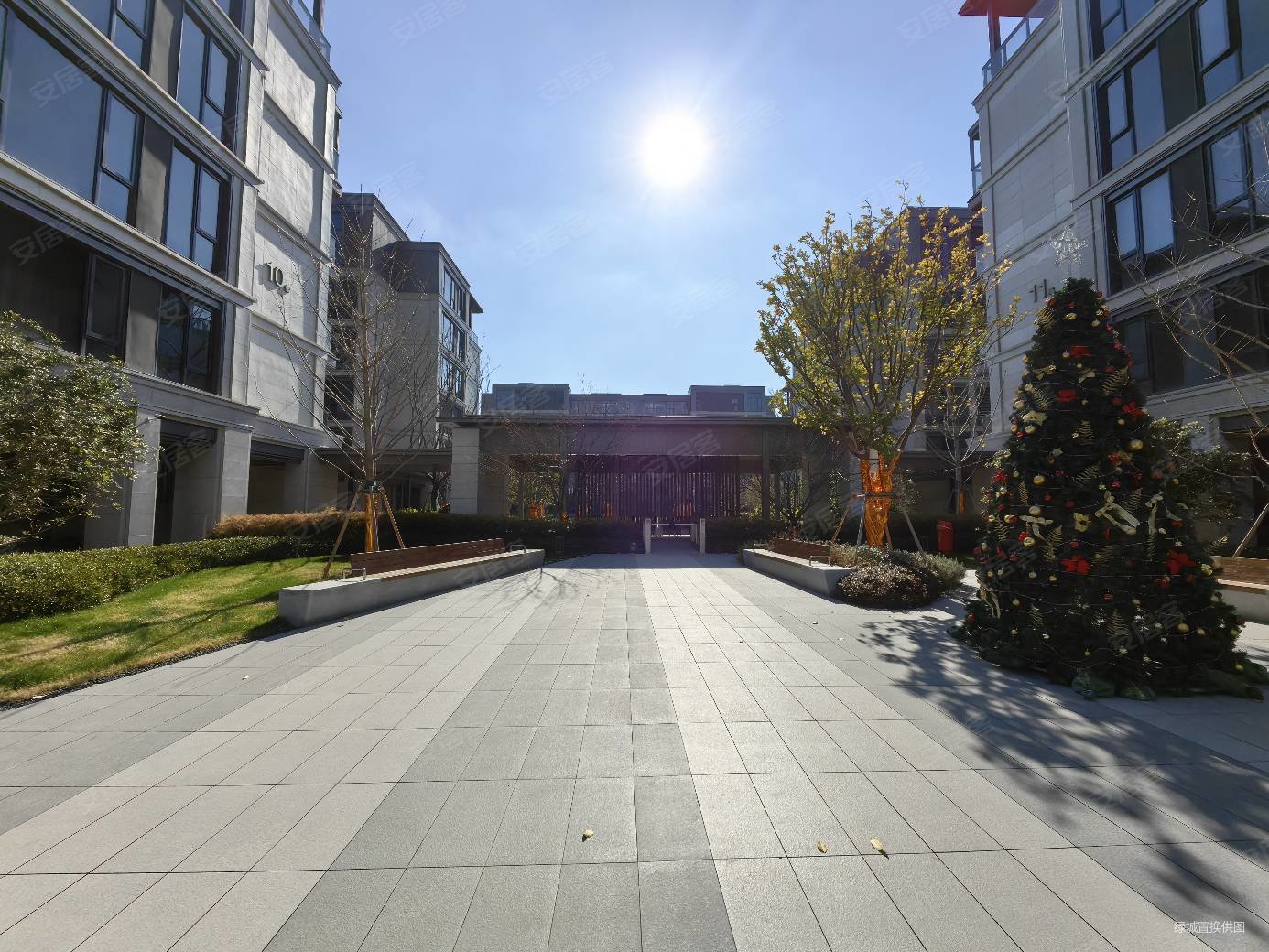 蓝城陶然里3室2厅2卫100.21㎡南450万