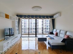 阳江阳春春城镇碧桂园 4室2厅2卫 仅租1700 配套齐全 精装修 拎包住出租房源真实图片