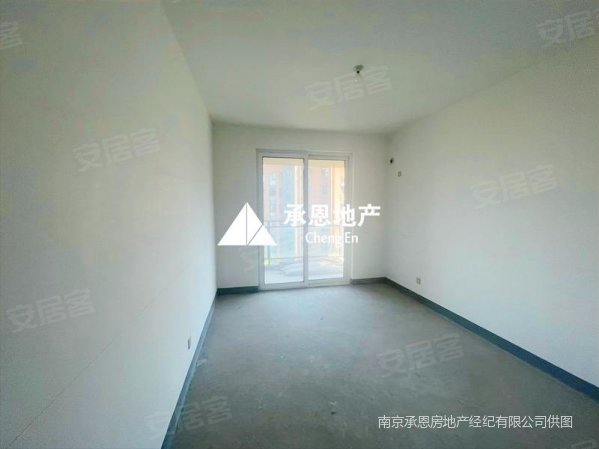 龙池地铁口冠城大通蓝郡正规商品房大两房85平双阳台