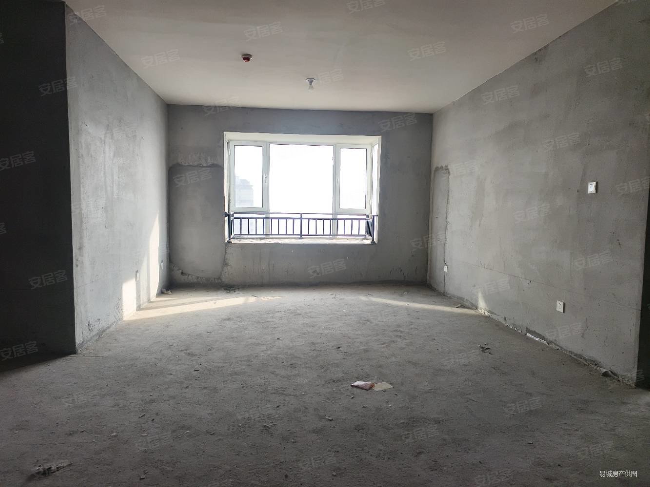 东方维也纳3室2厅2卫131㎡南北88万