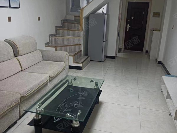 喀什喀什市喀什城区曙光国际曙光国际复试公寓!拎包入住!可月租1500!