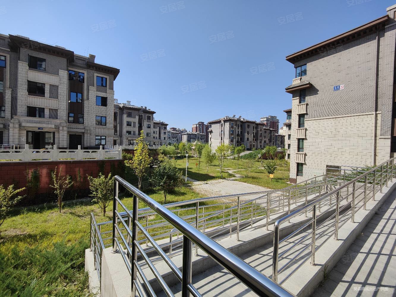 一中十一中区域南北通透大三室交通方便中间楼层