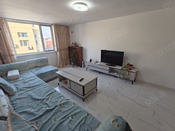 长春朝阳前进广场康达小区康达小区 押一付一可短租 拎包入住 交通便捷 附近还有房源出租房源真实图片