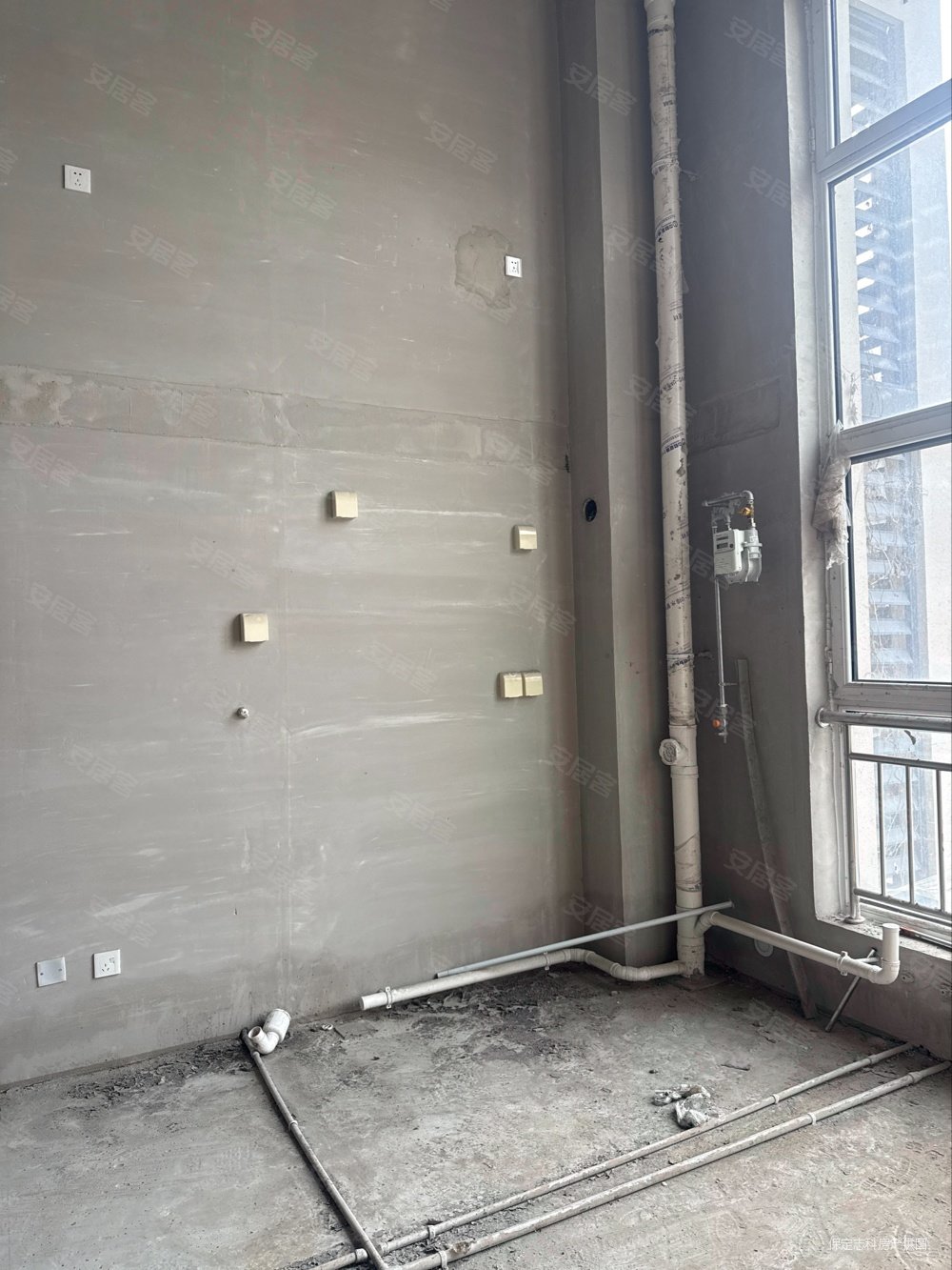 荣盛国际中心2室2厅1卫51㎡南北28万