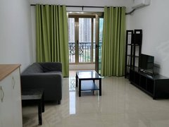 肇庆端州东湖敏捷广场商圈，锦绣莱茵中层，大型小区绿化。出租房源真实图片