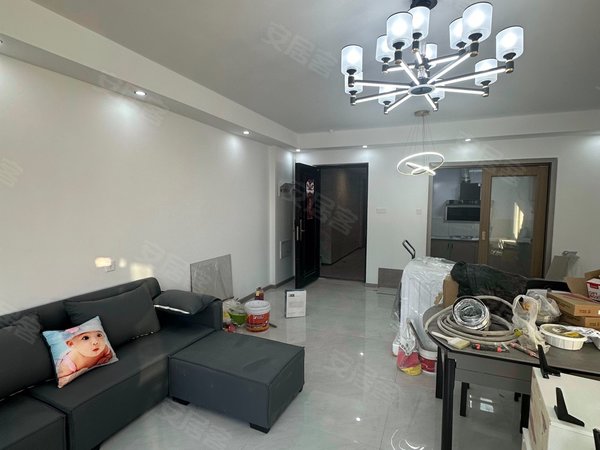 苏州吴江盛泽建发云锦湾潜龙渠湖景房 建发云锦湾 精装三房有车位