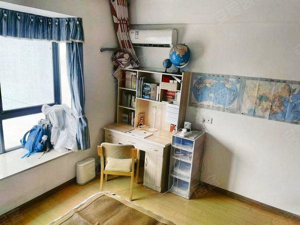 九江浔阳湖滨联信公寓湖滨 十一中附近 联信公寓 电梯精装修 3室2厅2卫出租房源真实图片