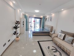 曲靖麒麟麒麟花园市中心金都国际亚龙广场精装修温馨小公寓，押一付一，家具家电齐出租房源真实图片