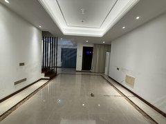 泉州晋江桥南片区万科金域滨江一期三房楼层好采光好家具齐全拎包入住出租房源真实图片