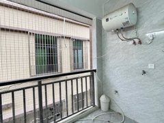 汕头龙湖夏桂埔陈厝合宁和街三房二厅，无配套出租，近佳和市场，带露台好晒被出租房源真实图片