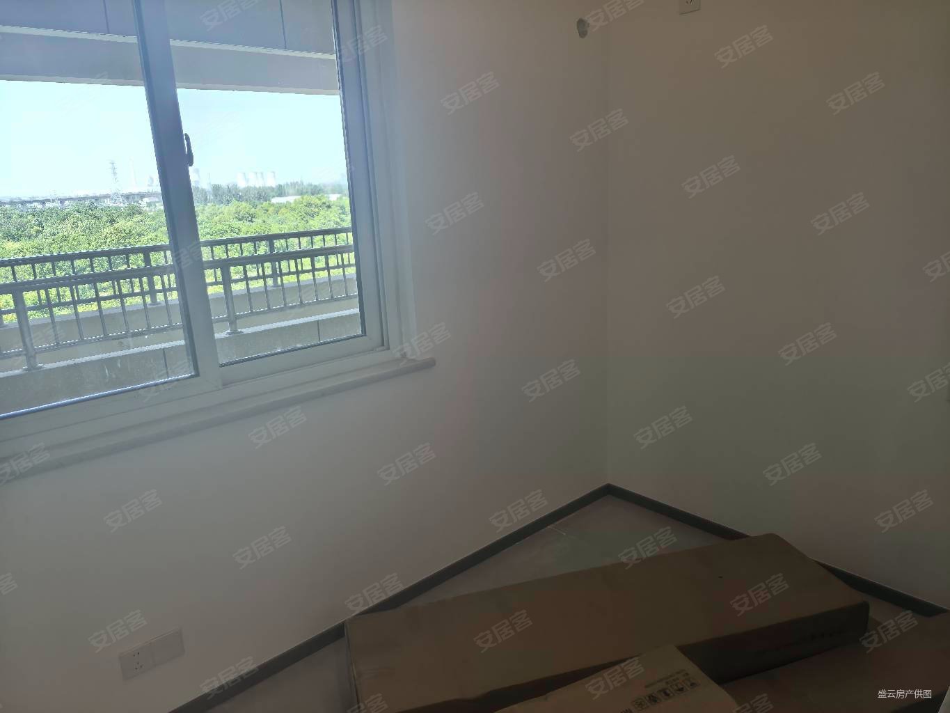 港利上城国际3室2厅1卫109㎡南58.9万