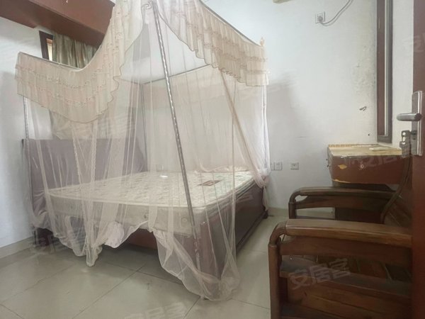 深圳南山西丽留仙居实拍,留仙居朝南带电梯两房,全齐出租,已空,随时