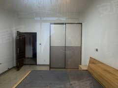 宜兴宜城宜城中心市中心，西瓜公寓，一室一厅，设施齐全，可月付。随时看房包满意出租房源真实图片