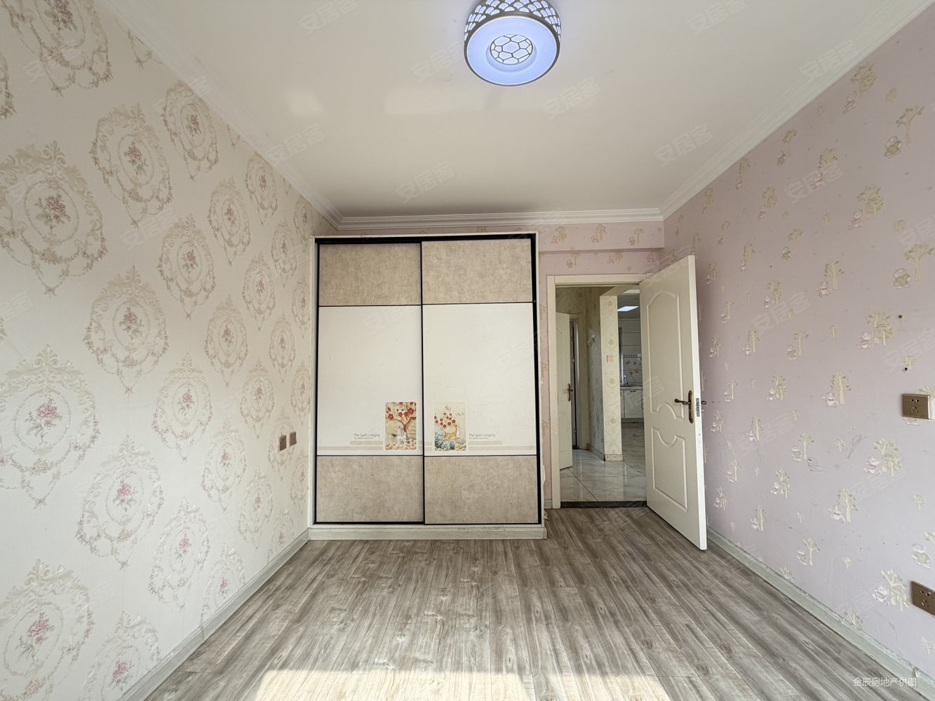 绿城豪庭2室2厅1卫91.23㎡南北36.5万