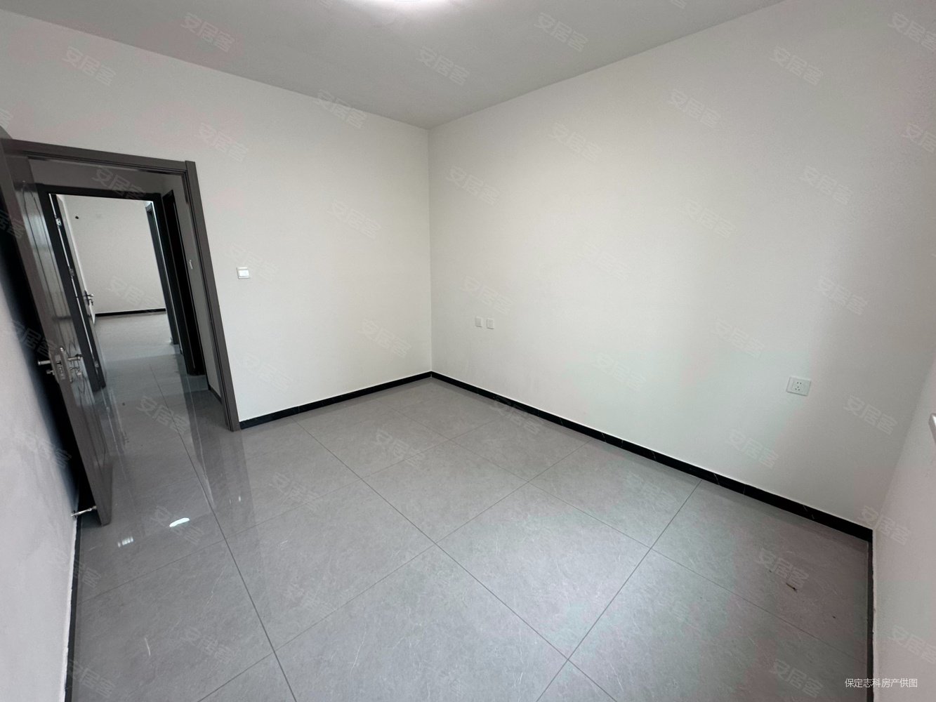 云水湾3室2厅2卫133㎡南北101.8万