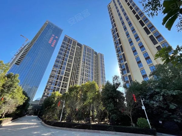 深圳龙华深圳北站金亨利瑜璟苑龙华红山,金亨利二期,使用率在130平米